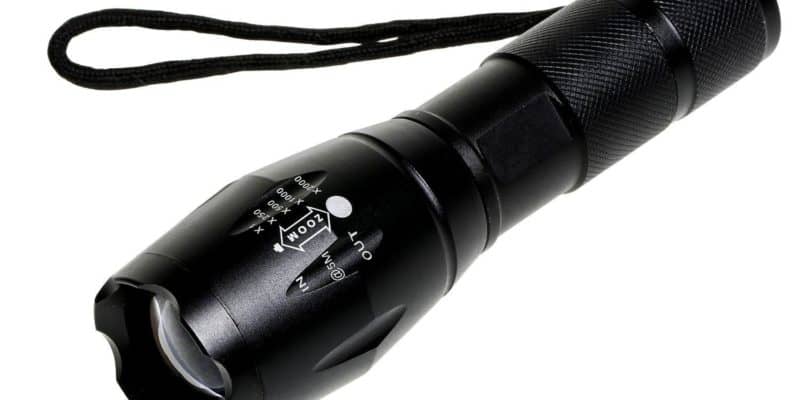 Outlite A100 tactical flashlight review